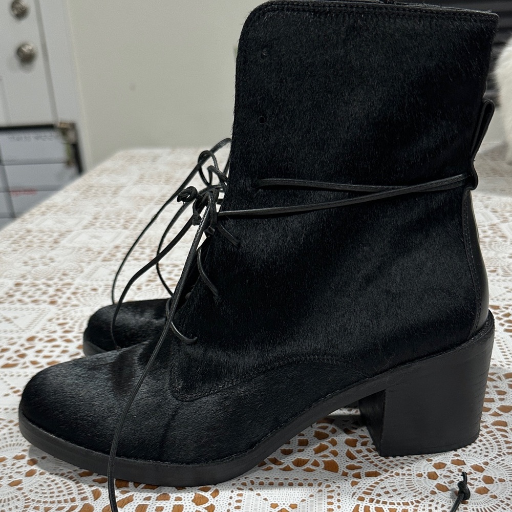 UGG Black Lace Up Women's Boots